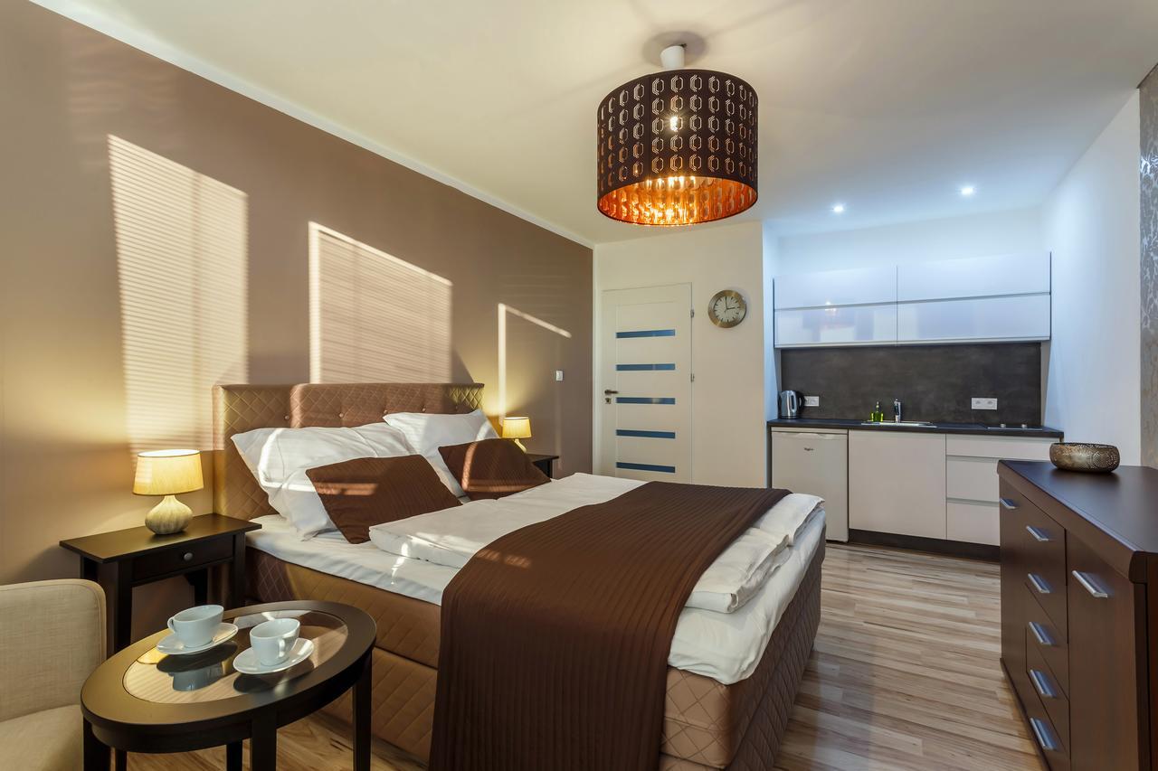Golden Apartments Ostrava Bagian luar foto