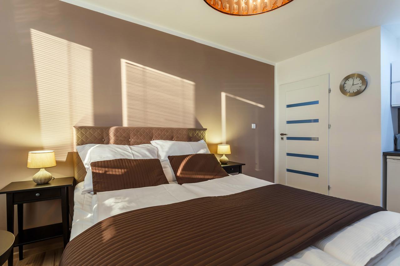 Golden Apartments Ostrava Bagian luar foto